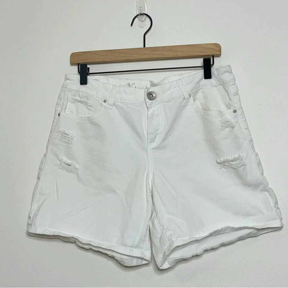 Natural Reflections White Distressed Midi Denim Jean shorts Size 12